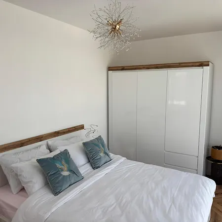 Azur By Gergana Apartman